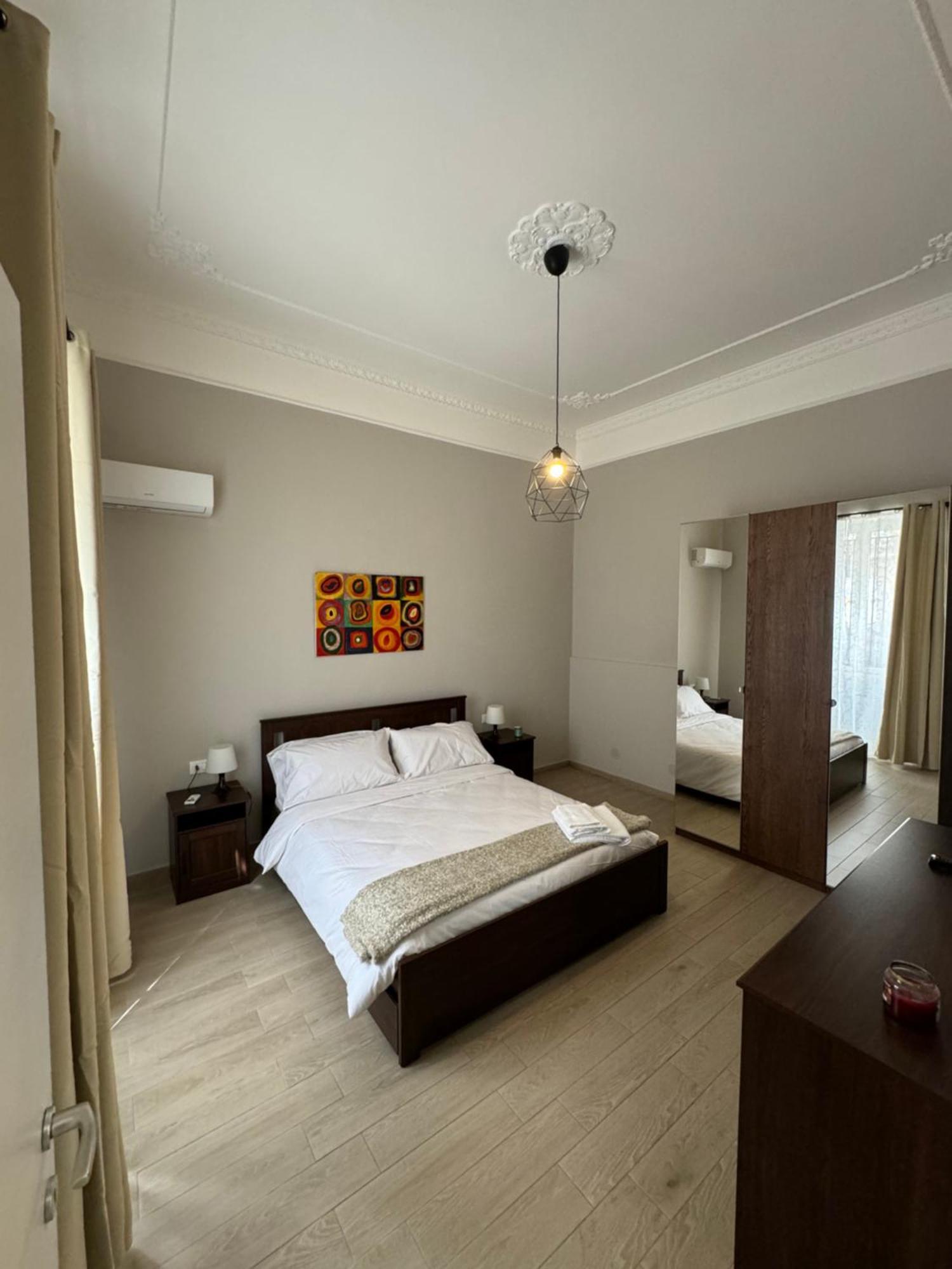 باليرمو Villafranca Settantuno Apartments المظهر الخارجي الصورة